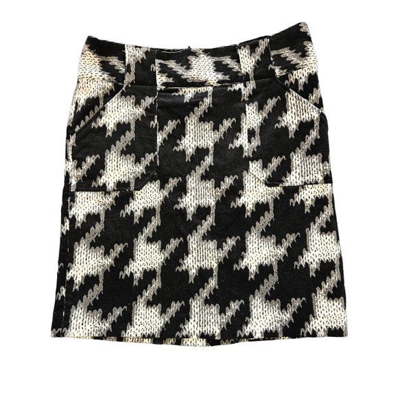 GO International‎ Women's Black & White Houndstooth Corduroy Mini Skirt. Size 7 - Picture 1 of 9